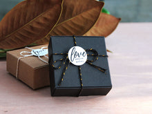 Load image into Gallery viewer, Black Favour Boxes for Wedding Party