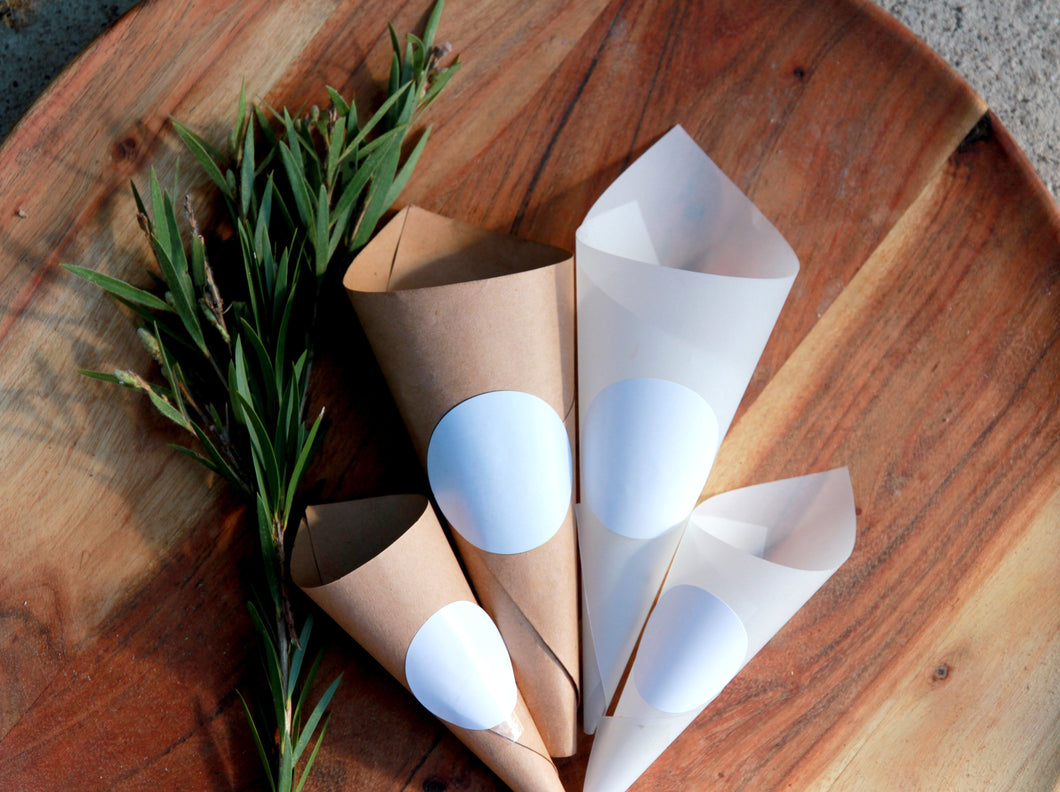 Confetti Cones for flower confetti DIY set from Kooka Paperie, Choose between white or kraft paper