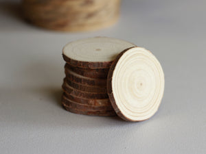 Wood slice place card 4-5 cm bundle bulk buy in packs of 50, 100 or 200