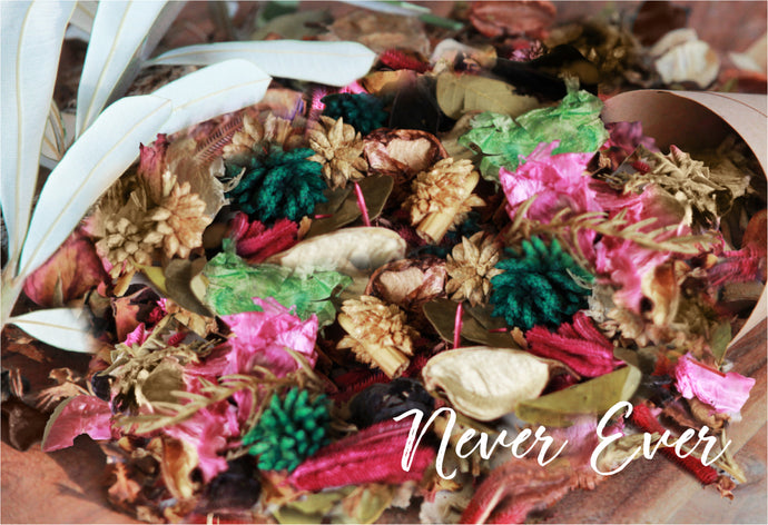 Never Ever blend - cones and eco-friendly flower confetti set from Kooka Paperie