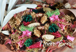 Wedding eco-confetti bulk buy with DIY cones and environmental friendly flower confetti set