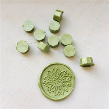 Load image into Gallery viewer, Blush pink wax seal kit II with beautiful soft pastel colours